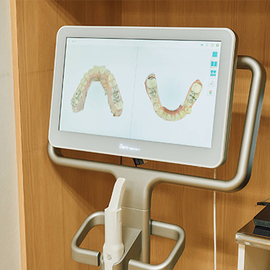 口腔内スキャナーiTero element